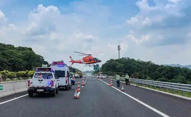 西充高速公路汽车救援案例
